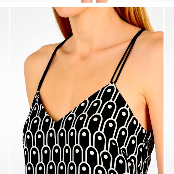 Armani Exchange A/X scallop pattern black and white midi dress in size 6. - Picture 2 of 6